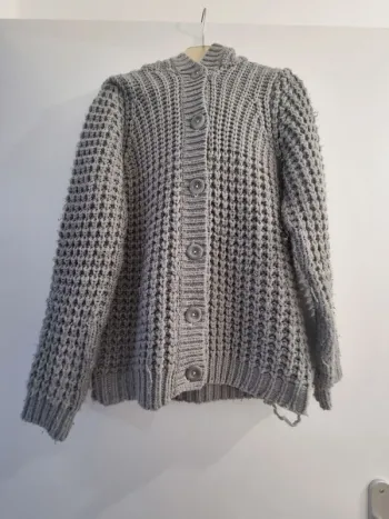 Pull gris