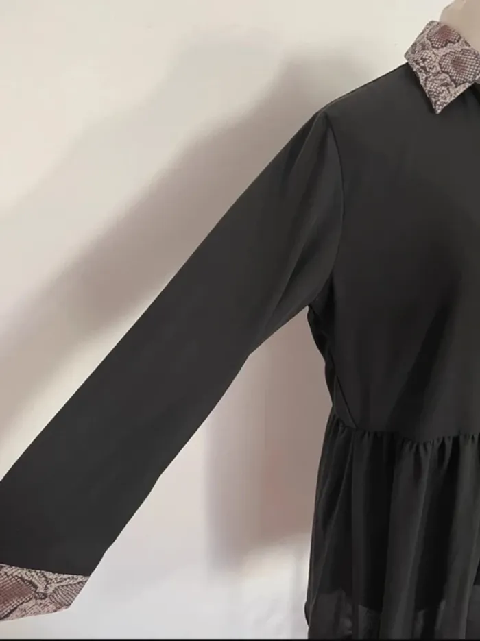 Superbe robe fluide noire et serpent Zara 🌸 L - photo numéro 4