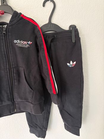 Ensemble adidas