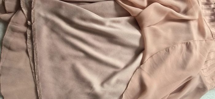 robe dégriffée rose poudré avec cape amovible Taille 36/S défauts - photo numéro 5