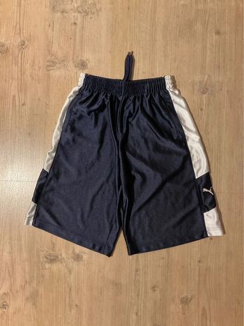 Short léger de sport bleu marine pour enfant Puma taille M 14 ans 386