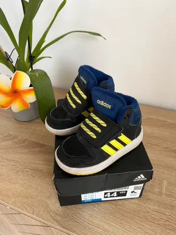 Baskets adidas