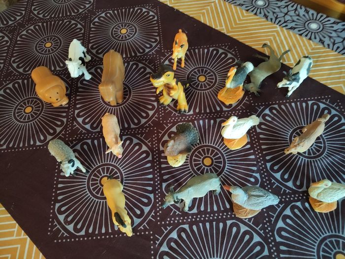 Lot d'animaux - photo numéro 2