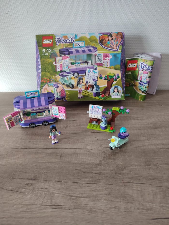 Lego Friends 41332 " le stand d'art d'Emma" - photo numéro 2