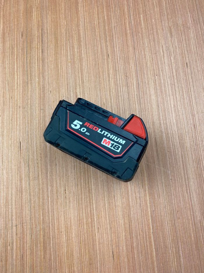 Batterie Milwaukee 5ah m18 réviser