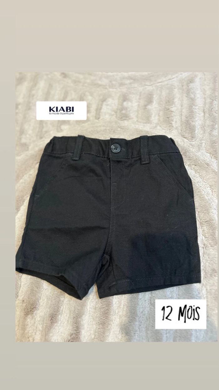 Short Kiabi taille 12 mois