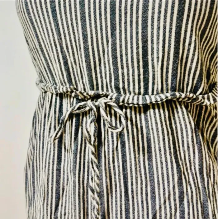 Joli combishort fluide primark taille 36 - photo numéro 3
