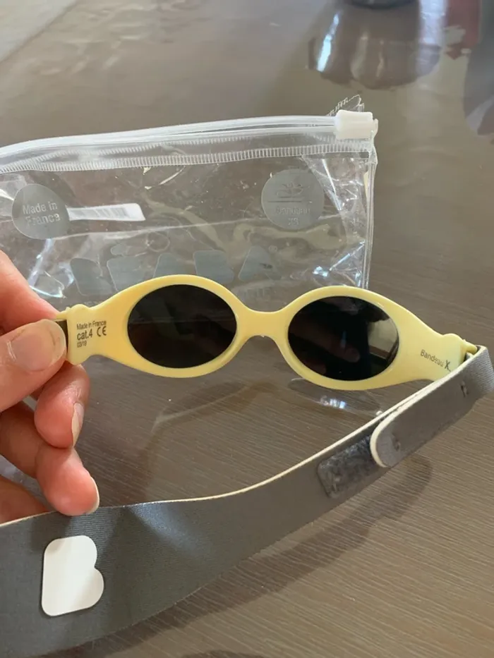 Lunettes de soleil bébé - photo numéro 2
