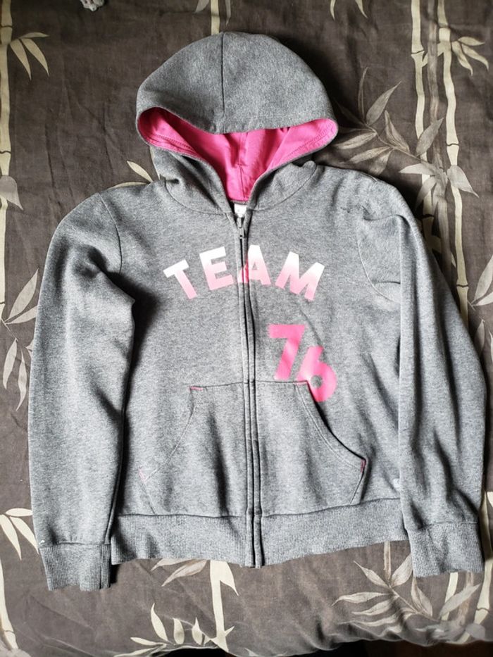 Veste à capuche Domyos taille 10 ans