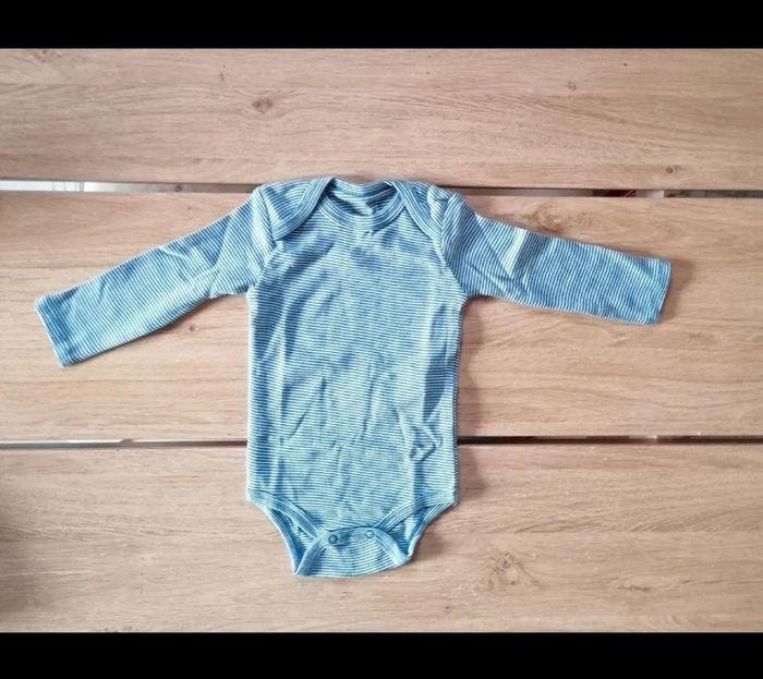 Lot bodies manches longues 6 mois - photo numéro 4