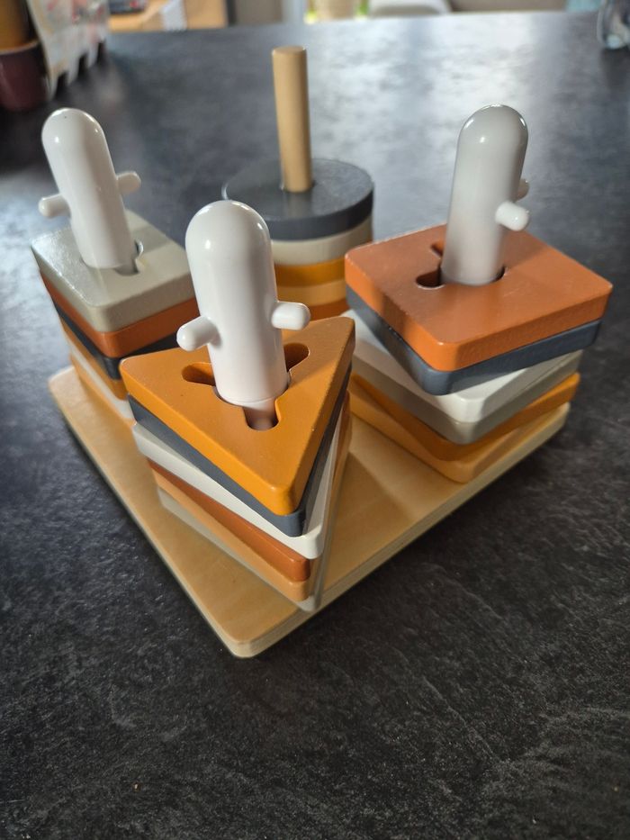 Jeux de formes à empiler et à tourner - photo numéro 3
