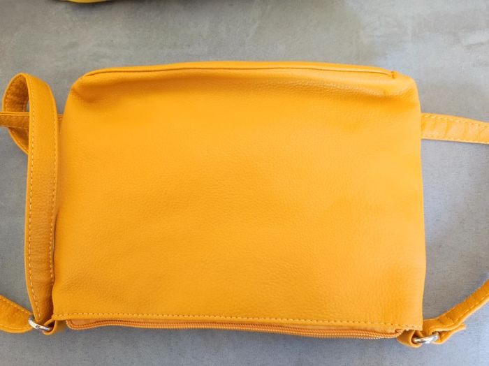 Sac à main couleur moutarde neuf - photo numéro 8