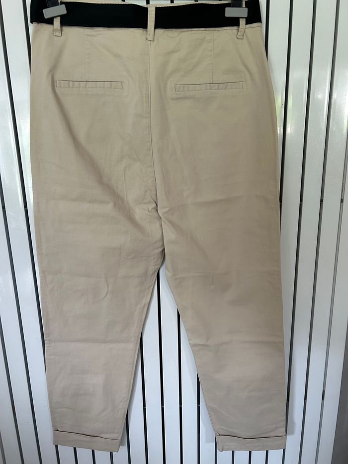 Pantacourt beige, Bershka, taille 42 - photo numéro 2