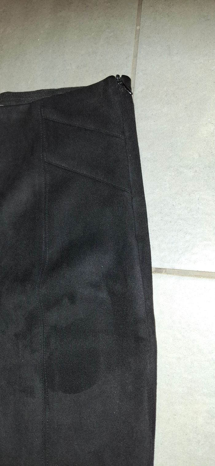 Pantalon jamais porté en suédine T38 femme - photo numéro 3