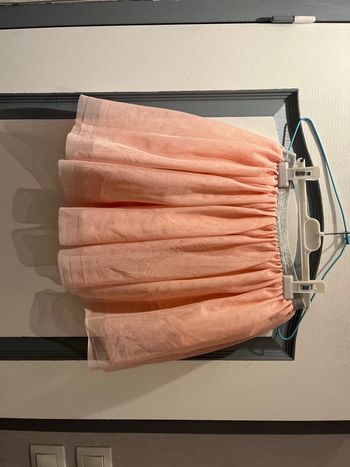 Jupe tape à l’œil