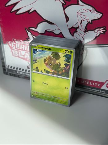 Lot de 73 cartes communes « Flamme blanche »