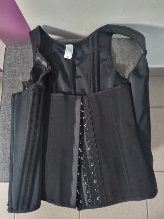 Corset femme taille S - photo numéro 3