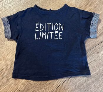 Tee-shirt bleu marine Édition limitée Taille 3 mois
