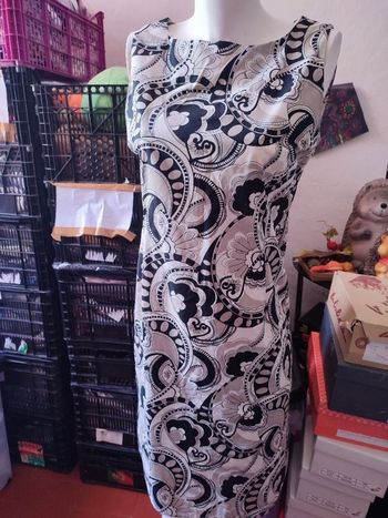 #kytie42femme. Robe sans manches taille 42