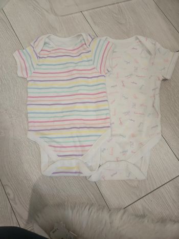 Body manches courtes