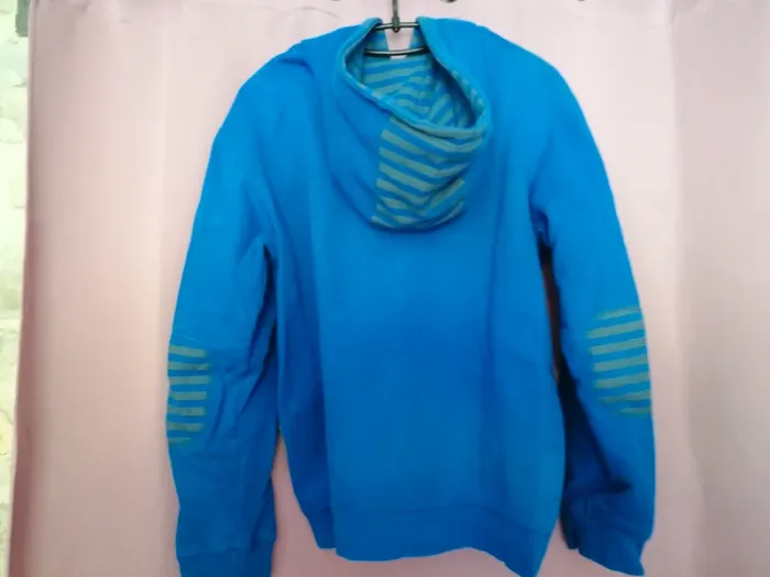 Gilet Billabong à capuche. - photo numéro 5