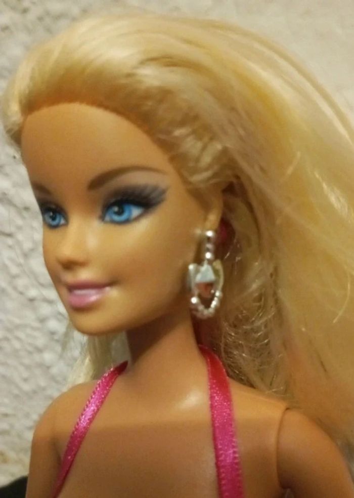 Barbie Fashionistas robe de soirée rose - photo numéro 3