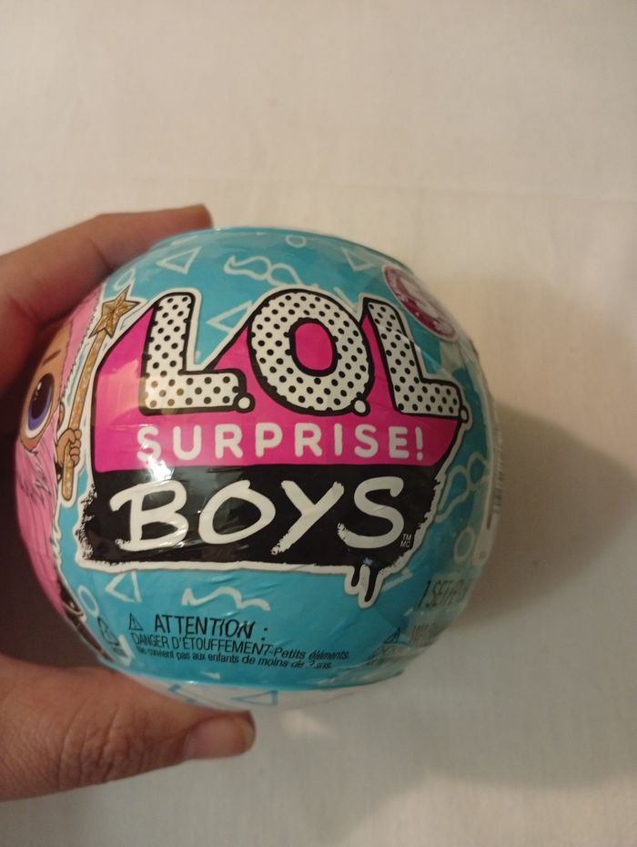 Poupée L.O L NEUVE - photo numéro 2