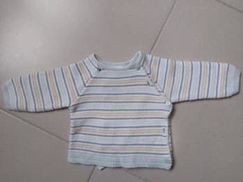 Pull gilet brassière 3 mois