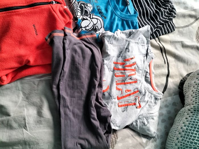 Lot vêtements garçon taille 8 ans - photo numéro 4