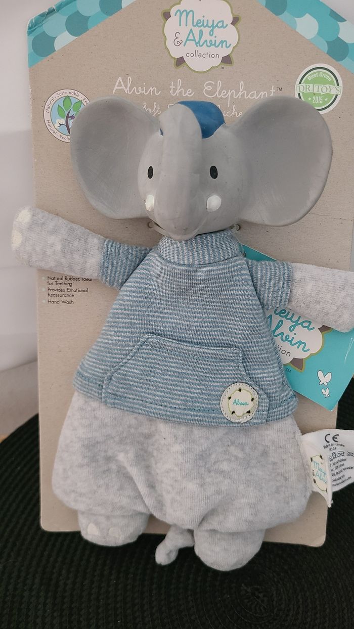 Eléphant Alvin : Doudou avec tête en caoutchouc naturel