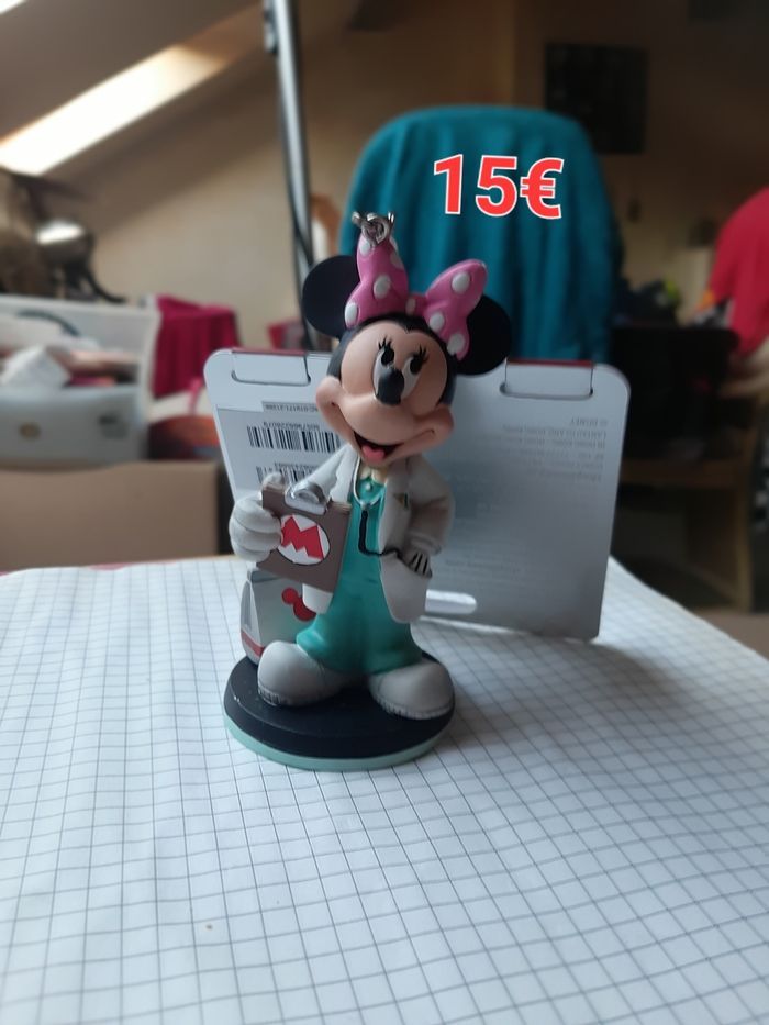 Figurine Disney store minnie