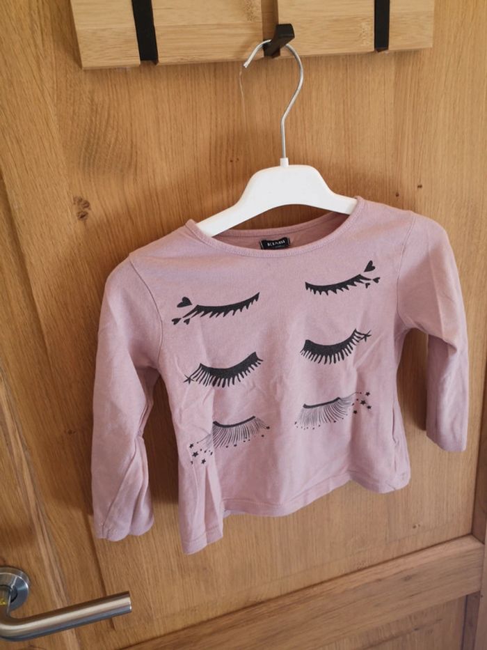 T-shirt en rose et noir Kiabi 3 ans - photo numéro 2