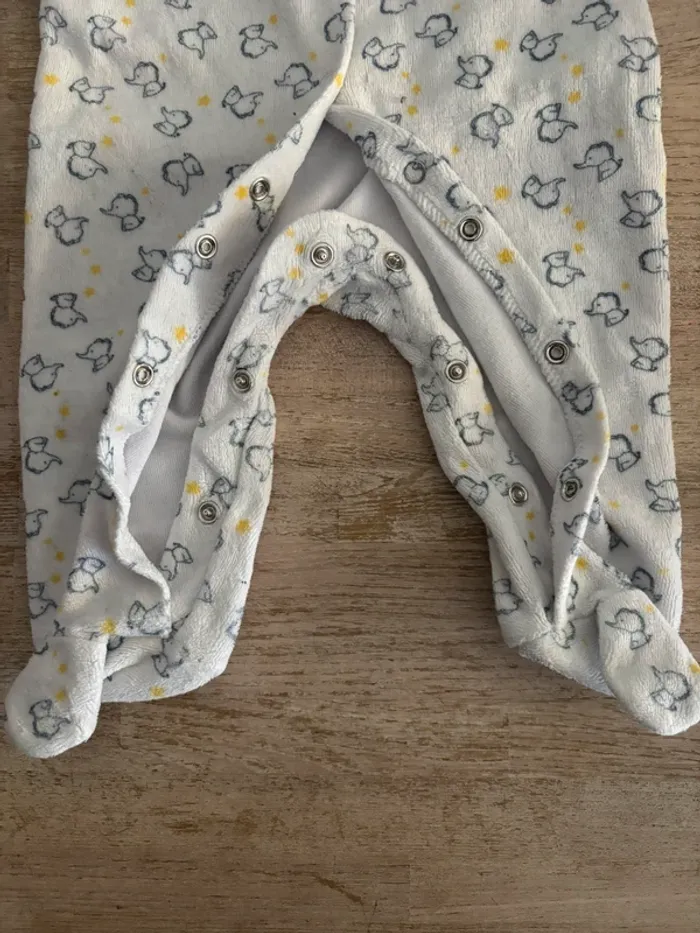 Lot de 5 pyjamas mixtes 3 mois - photo numéro 6
