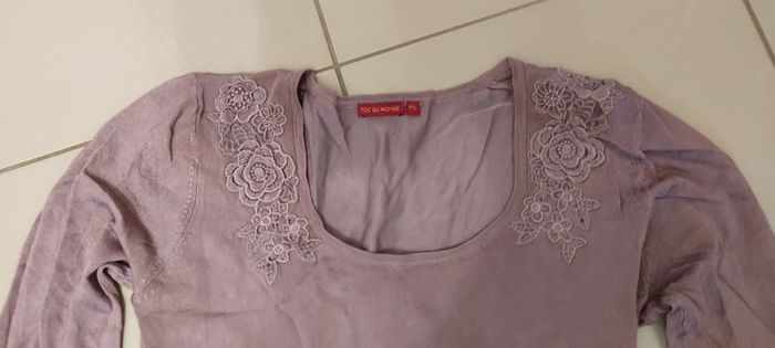Top vieux rose avec broderie