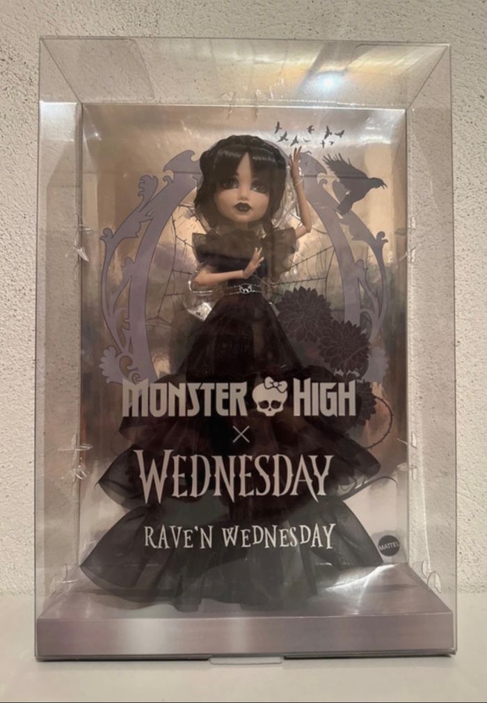 Monster High Mercredi Addams en Tenue de Bal