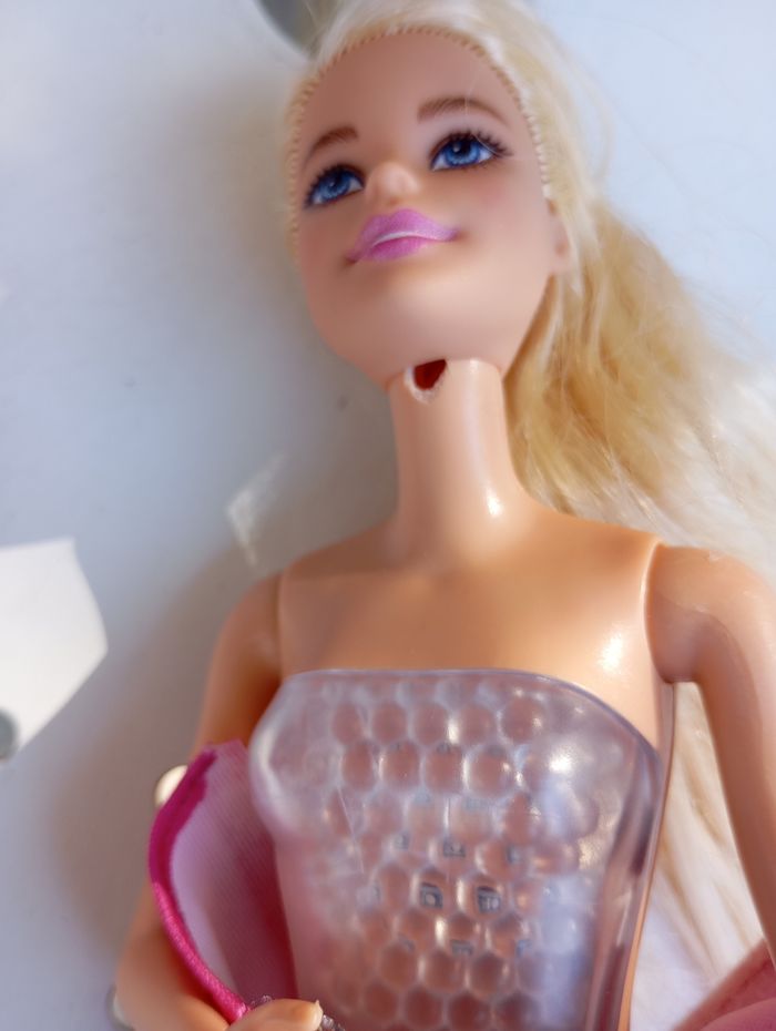 Barbie chanteuse et guitariste - photo numéro 7