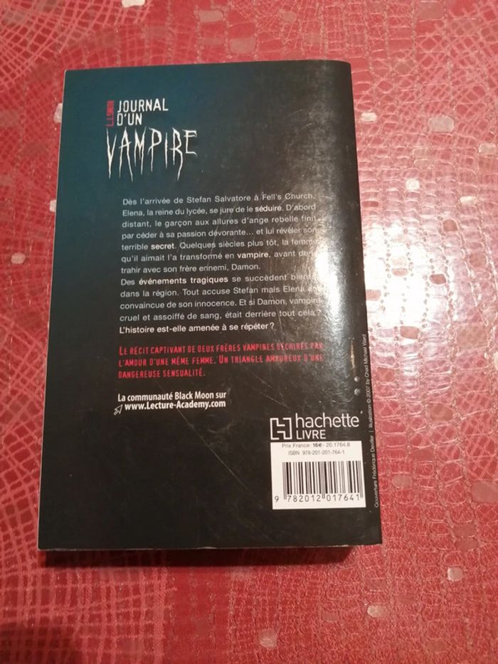 Journal d'un vampire 6 tomes - photo numéro 3