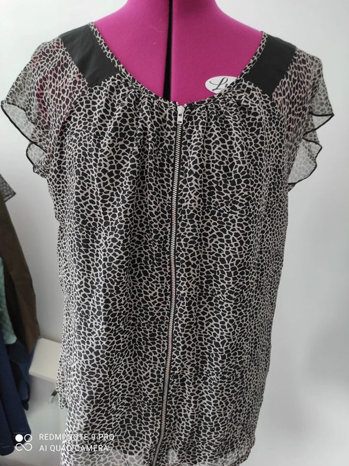 Blouse only t42 neuf