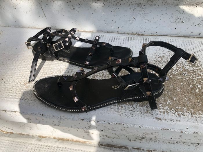 Nu pieds - photo numéro 2