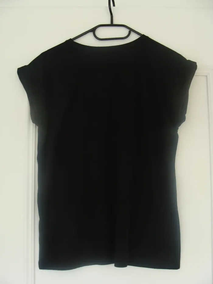 Tee shirt - photo numéro 2