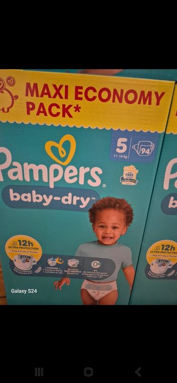 Couches Pampers taille 5 (94)