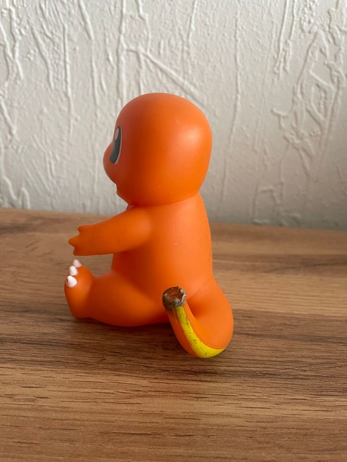 Figurine officielle salamèche 9 cm en vinyl > Pokémon - photo numéro 2