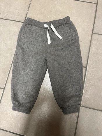 Bas jogging 23 mois