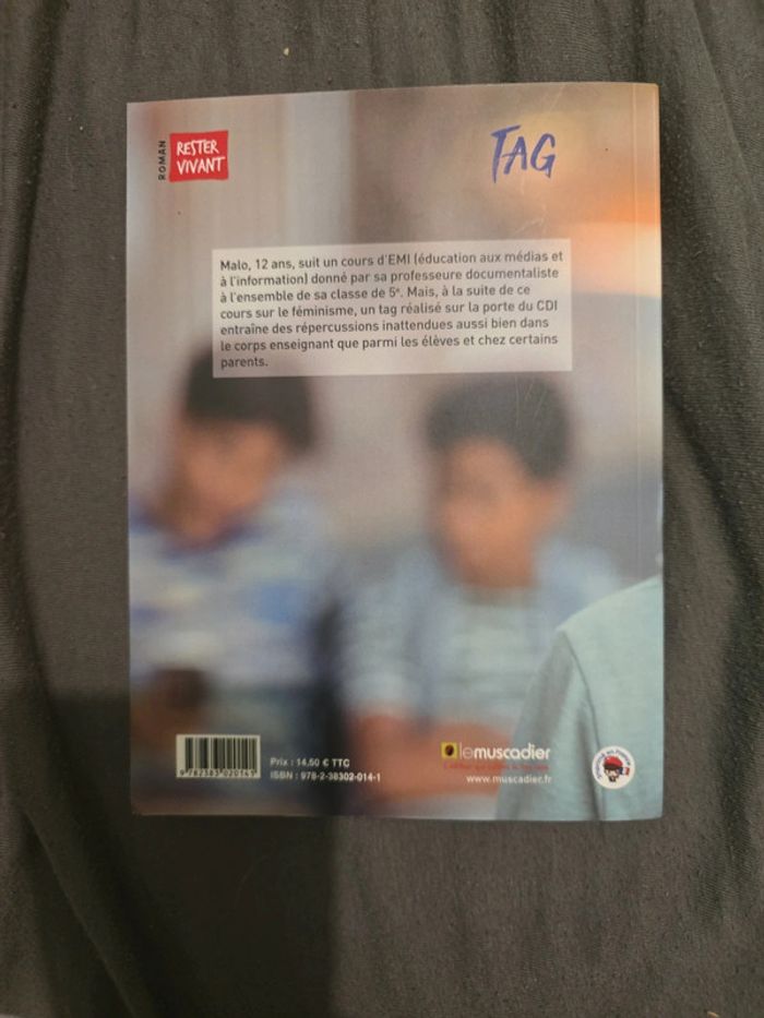 Livre Tag - photo numéro 2
