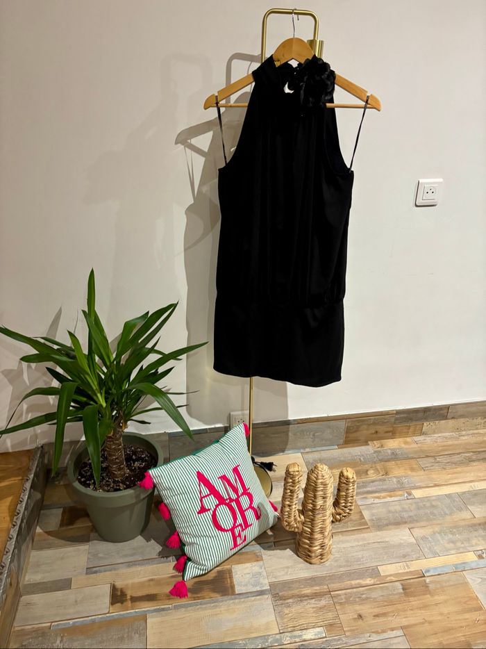 Robe dos nu taille 38 - photo numéro 2