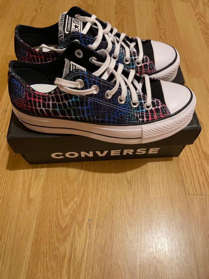 Converses - photo numéro 2
