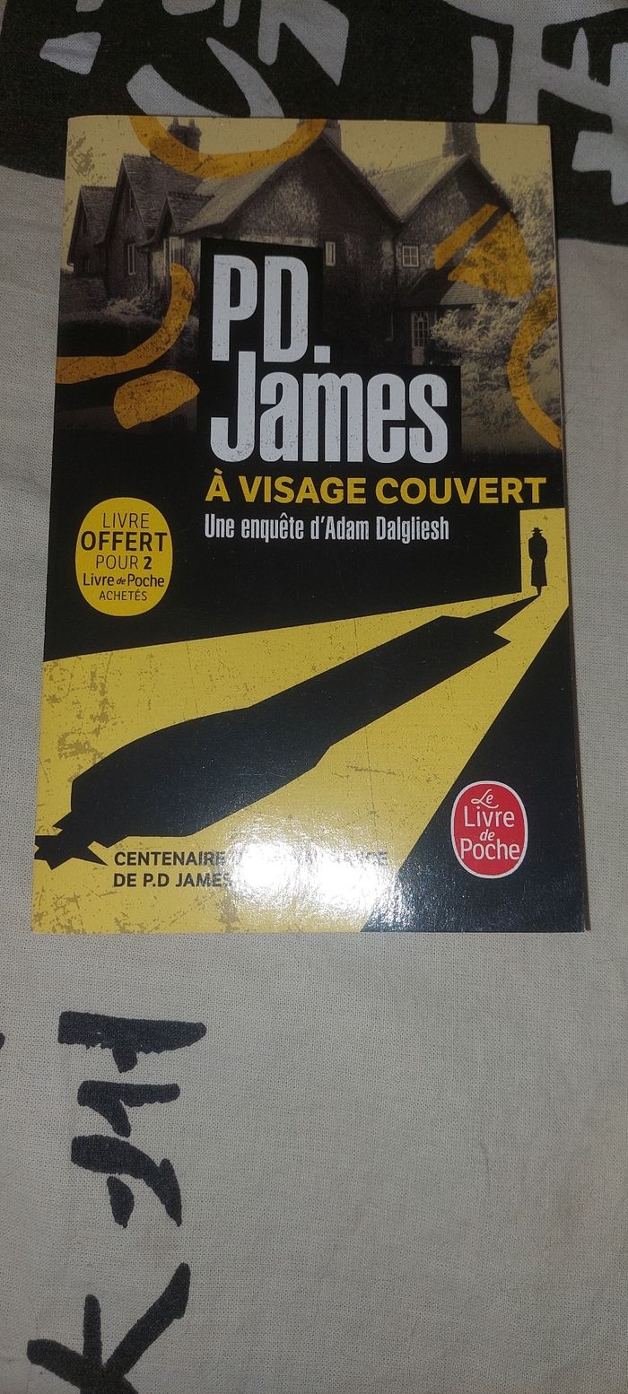 Livre pd.james
