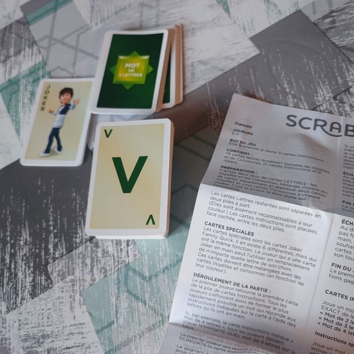 Scrabble de voyage complet neuf - photo numéro 2