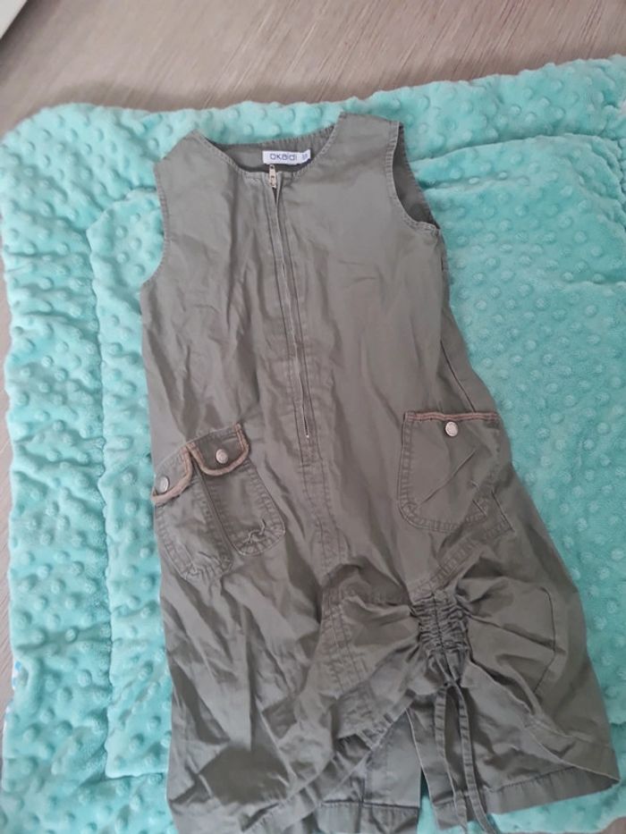 Robe okaidi kaki très bon etat 5 ans - photo numéro 2