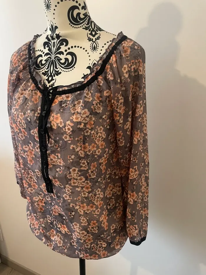 Blouse fleurie La Redoute - Manche 3/4 - Taille 34 - photo numéro 3